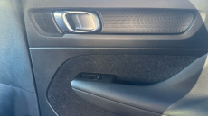 Volvo Xc40 1.5 T3 [163] R DESIGN 5dr Geartronic Petrol Estate